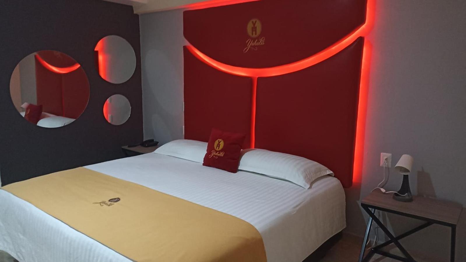 Hotel Yahalis Jilotepec de Abasolo Buitenkant foto